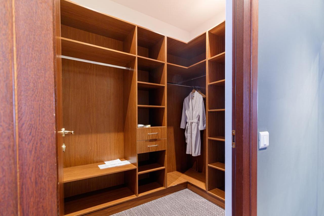 Moscow House Hotel Jerevan Buitenkant foto
