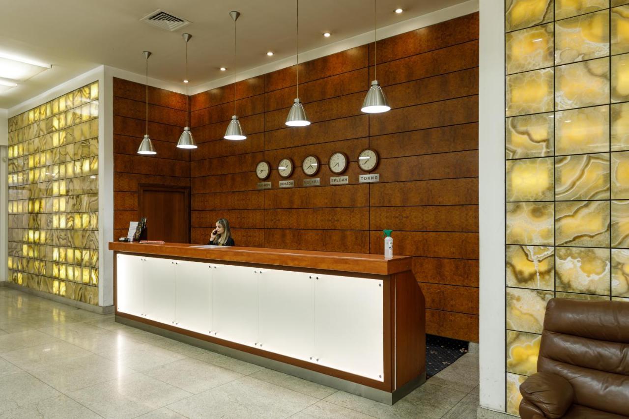 Moscow House Hotel Jerevan Buitenkant foto