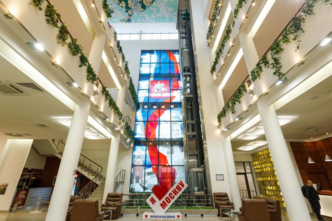 Moscow House Hotel Jerevan Buitenkant foto