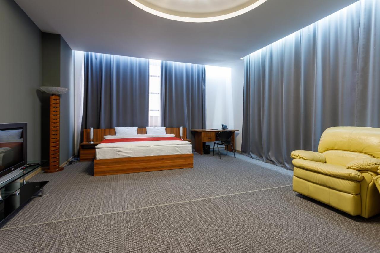 Moscow House Hotel Jerevan Buitenkant foto